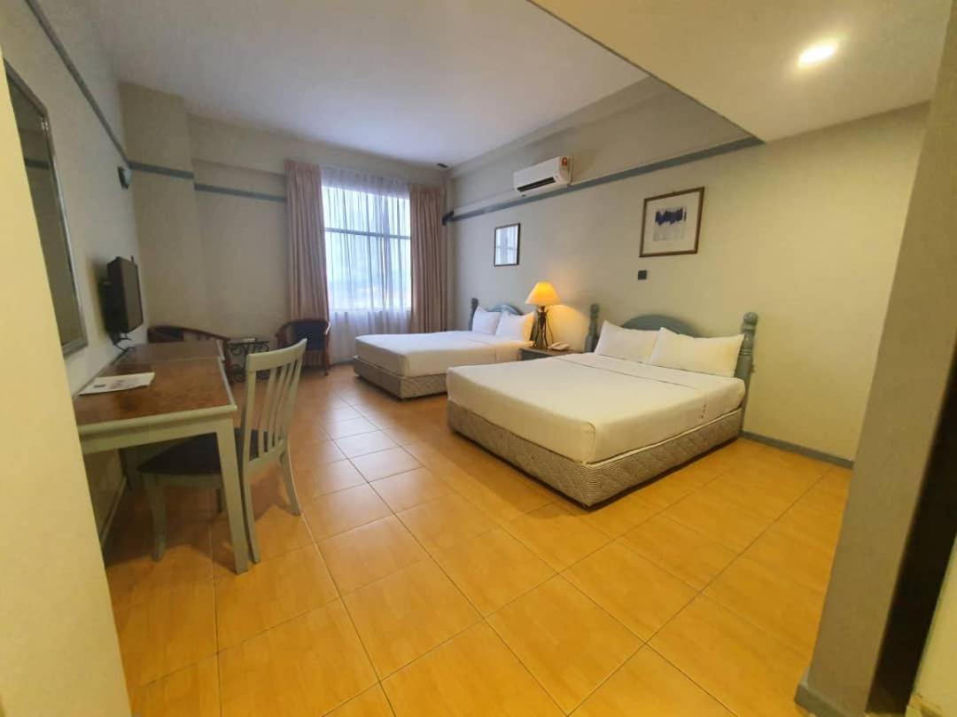 Grace Hotel Lahad Datu Esterno foto