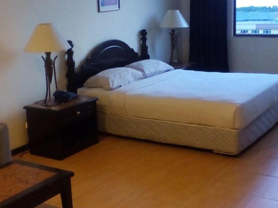 Grace Hotel Lahad Datu Esterno foto