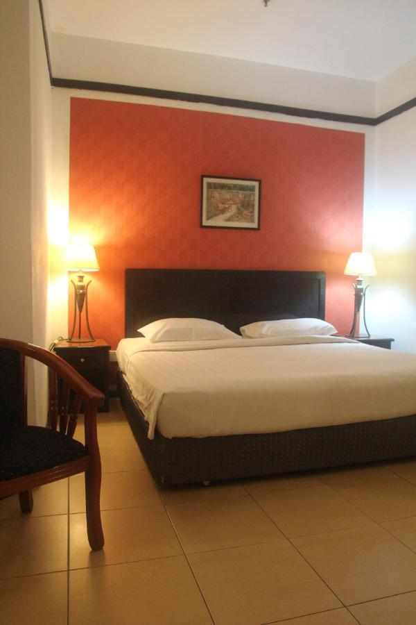 Grace Hotel Lahad Datu Esterno foto